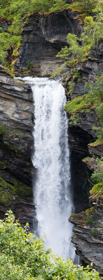 falls from front